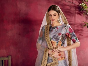 ชุดเลเฮนกาโชลีผ้าไหมลายดอกพิมพ์ดิจิทัลพรีเมียม ขอบประดับเลื่อมสีทอง สไตล์วินเทจหรูหราแบบปากีสถาน สำหรับงานปาร์ตี้และงานแต่งงาน ปี 2026 - Product Image 4