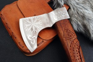 Hacha Vikinga de Acero con Alto Contenido de Carbono, Hecha a Mano, Personalizada al por Mayor, con Funda de Cuero, para Campismo y Caza al Aire Libre - Product Image 2