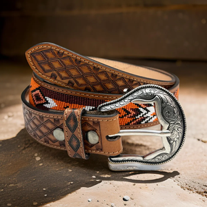 Cinturón de Cuero Marrón Estilo Western para Mujer con Hebilla y Conchos Plateados Ornamentados, Accesorio de Moda Vaquera Vintage - Product Image 6