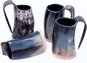 Mug en corne naturelle artisanal de qualité supérieure, tasse rustique viking pour bière et café, article de bar unique et cadeau pour la maison - Product Image 2