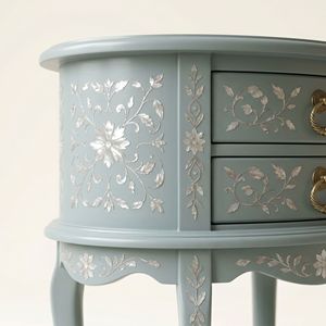 Mesa Auxiliar Redonda de Lujo en Color Azul Claro con Incrustaciones Florales Hechas a Mano, Mesa de Noche con 2 Cajones - Product Image 5
