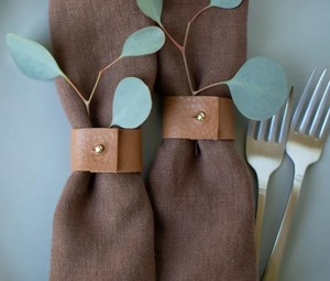 Anillos para Servilletas de Cuero Ecológicos – Vajilla Sostenible - Product Image 1