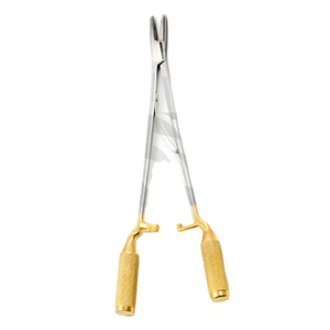 Portaagujas Quirúrgico Neo Grip Manual de Liberación Rápida Chromosome Derf, 4 3/4 pulgadas, MOL, de Acero Inoxidable de Seguridad con Mordazas Serradas - Product Image 1