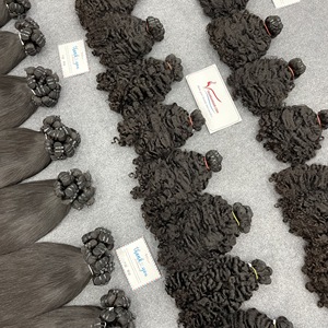 Extensión de cabello humano rizado superior Cabello rizado vietnamita máquina de color negro natural trama de alta calidad lista para enviar - Product Image 1