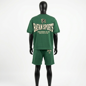 Ensemble haut et short en coton éponge lourd 240 GSM vert forêt avec patch personnalisé, 2 pièces - Product Image 6