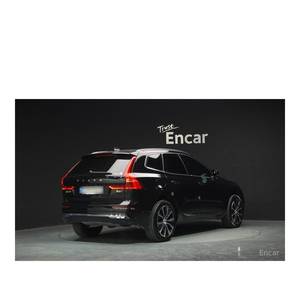 Volvo XC60 B6 Ultimate 2023 avec boîte automatique, sièges en cuir, caméra de recul, conduite à gauche - 22 458 km - Product Image 2