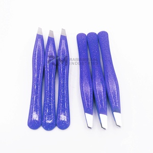 Pinza para cejas RMI de color azul oscuro con brillo y punta plateada, pinza de acero inoxidable con punta angular. - Product Image 3