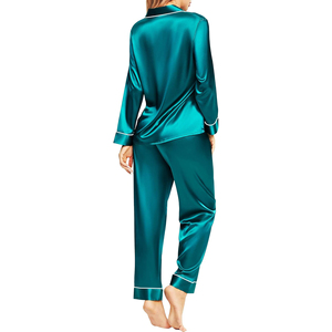 Conjunto de Pijama de Satén Verde Esmeralda para Mujer, Manga Larga, Cierre de Botones, Elegante Ropa de Dormir 100% Seda, Cuello Camisero - Product Image 5