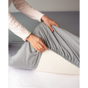 Protège-matelas matelassé pour adulte, imperméable, lavable en machine, 100 % polyester, style minimaliste toutes saisons - Product Image 3