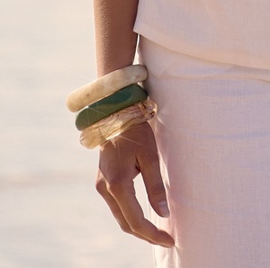 Resin Women's Jade <b>Bangle</b> <b>Bracelets</b> Set Bohemia Style Green Cream Transparent Stackable Jewelry - Product Image 1
