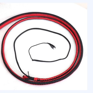 Fusta profesional para caballos, duradera y flexible, con agarre cómodo, ideal para entrenamiento y espectáculos ecuestres. - Product Image 6