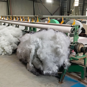 Fibre de polyester en copeaux 7D HD blanche, sèche, de la part du fabricant Vikohasan PSF, pour le rembourrage de jouets, oreillers, couvertures, coussins et édredons. - Product Image 1