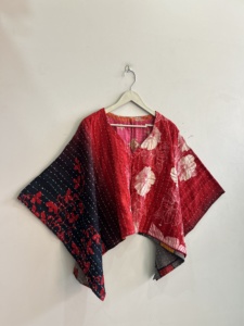 Haut traditionnel Kantha fait main, vintage, tie-dye pour femmes, style bohème, poncho, haut hippie - Product Image 3