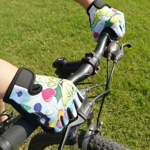 ถุงมือปั่นจักรยานเด็ก Navia Sports NS-KBG-0002 คุณภาพสูง ระบายอากาศได้ดี ซับเหงื่อ ป้องกันรังสียูวี สายรัดข้อมือปรับได้ รวดเร็ว - Product Image 3