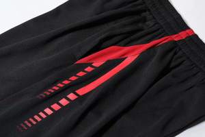 Conjunto de Uniforme Deportivo Sublimado, Pantalones Cortos Negros, Camiseta Roja, Kit de Running, Diseño Personalizado OEM, Uniforme Deportivo para Correr al por Mayor - Product Image 5