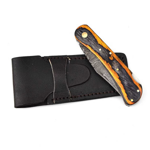 มีดพับดามัสกัสทำมือ มีดพกแบบกำหนดเองพร้อมด้ามไม้เผา มีดพับ EDC สำหรับกิจกรรมกลางแจ้ง ขายส่ง - Product Image 5