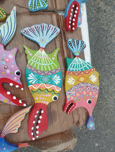 VIETCHOICE Adorno Colgante de Pared de Madera Hecho a Mano con Peces Coloridos, Decoración Costera Tropical, Buen Precio, Tema de Criaturas Marinas - Product Image 4