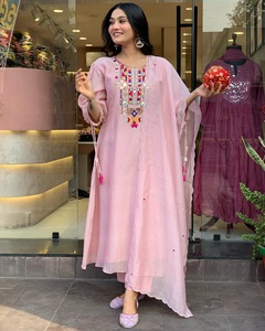 Best Selling Women's Pink Color Chanderi Silk Embroidery <b>Kurti</b> with Chanderi Silk Pant Organza Dupatta Set - Product Image 4