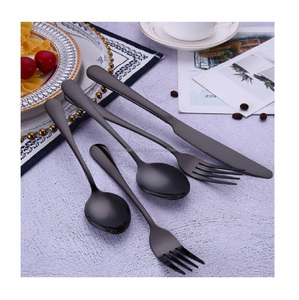 Juego de cubiertos moderno con acabado negro mate en acero inoxidable perfecto para restaurantes elegantes y ocasiones especiales - Product Image 1
