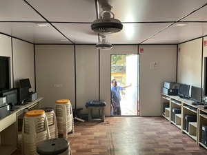 ห้องเรียนเคลื่อนที่แบบตู้คอนเทนเนอร์ (20 x 10 ฟุต) - โครงสร้างเหล็กแบบโมดูลาร์ - Product Image 1