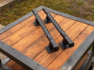 Manija de puerta de hierro forjada a mano – Fácil de instalar, acabado con recubrimiento en polvo resistente al óxido, disponible en una variedad de colores. - Product Image 5