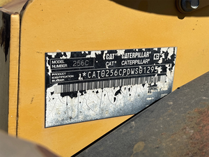 Chargeuse compacte sur chenilles XPS 256C à haut débit, modèle 2008, équipement de construction robuste - Product Image 3