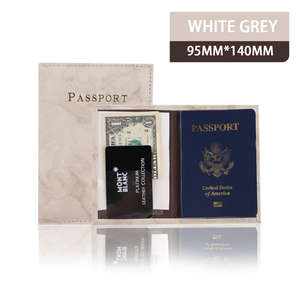 Porta Pasaportes Delgado de Cuero PU con Diseño Marmoleado Personalizable, Impermeable, con Accesorios Organizados para Viaje - Product Image 1