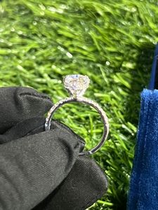 Anillo de Compromiso de Plata 925 Blanco con Moissanita Certificada IGI, Corte Ovalado, Anillo de Boda Nupcial, Bañado en Rodio, Engaste de Garra, Regalo y Fiesta - Product Image 3