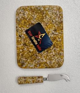 Tabla de cortar queso más vendida con juego de cuchillos para mantequilla, diseño de resina y piedras incrustadas, bandeja para queso, utensilio de cocina, herramienta de corte - Product Image 1