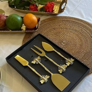 Ensemble de 3 couteaux à fromage, lame dorée, manche noir, ustensiles de table pour plateau de service à fromage - Product Image 6
