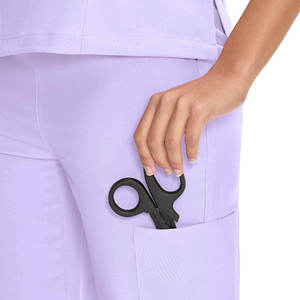 Ensemble de blouses d'infirmière, tissu confortable, tenue de travail quotidienne, vêtements pour le personnel de clinique, design léger et respirant - Product Image 4