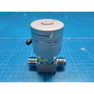 Vanne à diaphragme manuelle FUJIKIN 316 L Type N.C 021366 utilisée comme pièce détachée pour équipement semi-conducteur Legacy - Product Image 3