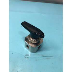 Válvula de Bola de 4 Vías SWAGELOK SS-43YF2-125, 2500 PSI - Equipo y Piezas de Semiconductores de Confianza de Marca Global - Product Image 2