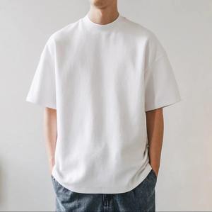 เสื้อยืดลำลองผ้าฝ้ายหวีเนื้อนุ่ม 220 กรัม เป็นมิตรกับสิ่งแวดล้อม รับผลิตเสื้อผ้าตามสั่ง OEM ODM โรงงานขายส่ง สำหรับผู้ชาย ผู้หญิง และทุกเพศ - Product Image 5