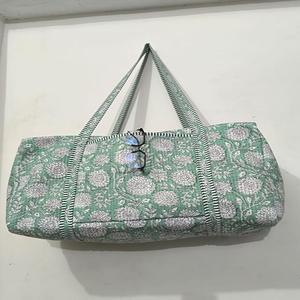 Sac fourre-tout matelassé en coton à motif géométrique, lavable, écologique, de luxe, durable, tendance, pour le yoga, le shopping et la plage - Product Image 1