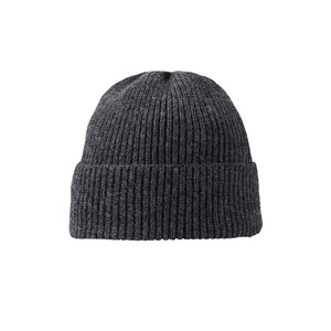 หมวกบีนนี่ไหมพรมอะคริลิกสีพื้นปักโลโก้ตามสั่งขายส่งแฟชั่นสำหรับฤดูหนาว อุ่นสบาย เหมาะสำหรับเล่นกีฬา กิจกรรมกลางแจ้ง และสวมใส่ลำลอง - Product Image 1