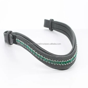 Banda para cejas de caballo de cuero acolchado negro con cristales redondos diamante mega Bling cadena brida para cejas para caballos - Product Image 3