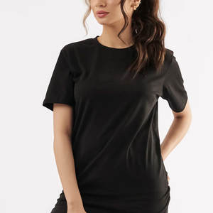 Camiseta de algodón premium para mujer, tela ligera, cuello redondo, ropa de moda de verano, suministro directo de fábrica, pedido al por mayor - Product Image 1