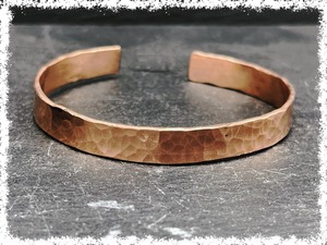 Brazalete de Metal Mixto Resistente para Uso Diario, Estilo Boho, Brazalete Ancho de Cobre y Latón en Oferta - Product Image 6