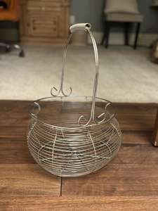 ตะกร้าเก็บไข่โลหะแบบมีหูจับ สไตล์เรียบง่ายสำหรับจัดระเบียบไข่ในครัว - Product Image 5