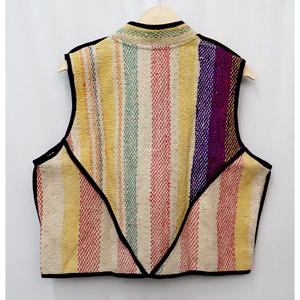Gilet d'hiver élégant pour femme ART&ART, fait main en Inde, style Kantha, avec points ouverts, écologique, respirant, patchwork vintage en coton - Product Image 6