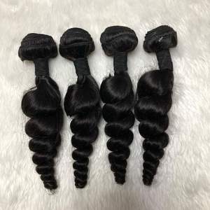 Extensiones de Cabello Indio Remy de Onda Suelta, Cabello Humano 100% Natural, Color Natural - Product Image 3