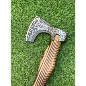 Hacha Tomahawk Artesanal de Acero Industrial con Alto Contenido de Carbono, Mango de Madera de Palisandro, Funda de Cuero, 1.5 kg, Multiusos, para Camping y Actividades al Aire Libre - Product Image 5