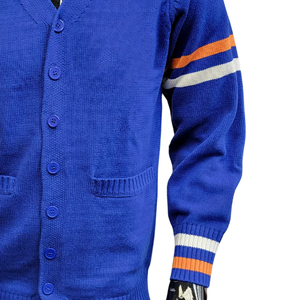 เสื้อคาร์ดิแกนถักไหมพรมสีน้ำเงินคุณภาพสูงสำหรับผู้ชาย คอวี แขนยาว ติดกระดุมเม็ดเดียว ตกแต่งแบบแพทช์เวิร์ค สั่งทำได้ - Product Image 5
