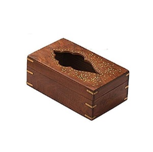 Boîte à mouchoirs en bois de forme rectangulaire, design traditionnel chinois, fabriquée à la main avec un motif incrusté d'or, design esthétique, style moderne du XXe siècle - Product Image 1