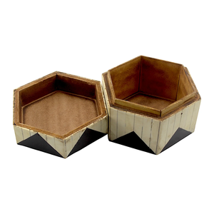 Boîte à bijoux en bois incrustée de os, artisanale, décorative, pour coiffeuse et décoration intérieure - Product Image 3