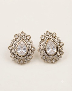 Boucles d'oreilles clous en pierre en forme de poire, style Kundan, pour femmes, plaquées or antique, pour mariage, collections de vêtements ethniques. - Product Image 1