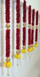 Guirlandes murales florales traditionnelles en tissu Gajra, roses et dorées, perlées, pour entrées, mariages, Diwali, Ramadan, et décorations de portes - Product Image 4