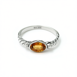 Bague en citrine 2,0 grammes, élégant bijou - Product Image 2