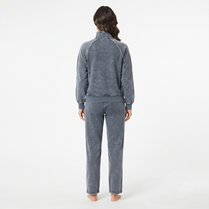 Conjunto Deportivo Personalizado de Alta Calidad para Mujer, Chaqueta con Cierre Completo y Ribete en Contraste, Corte Regular, Lavado Ácido - Product Image 6